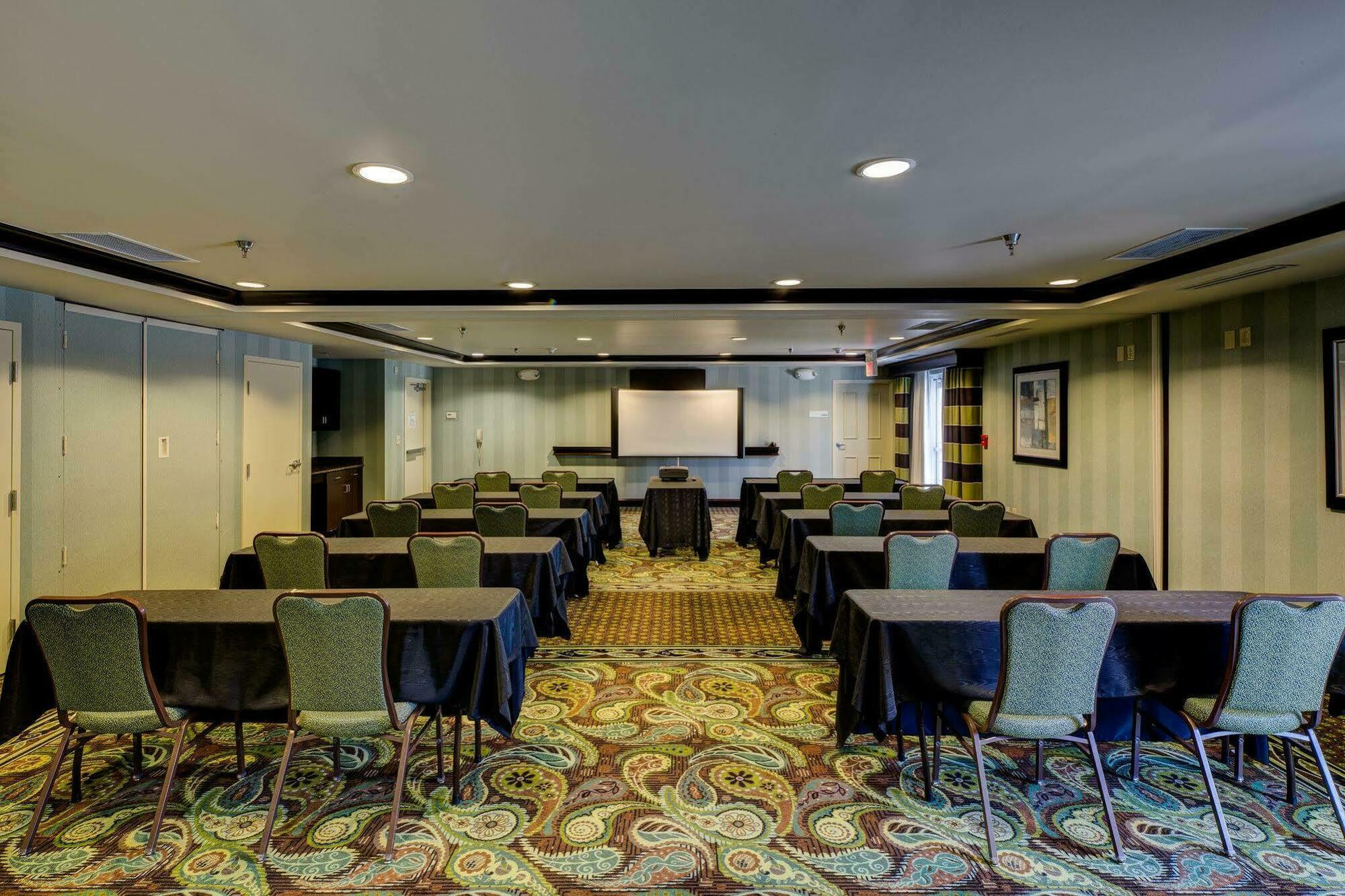 Holiday Inn Express - Columbus - Dublin By Ihg Dış mekan fotoğraf