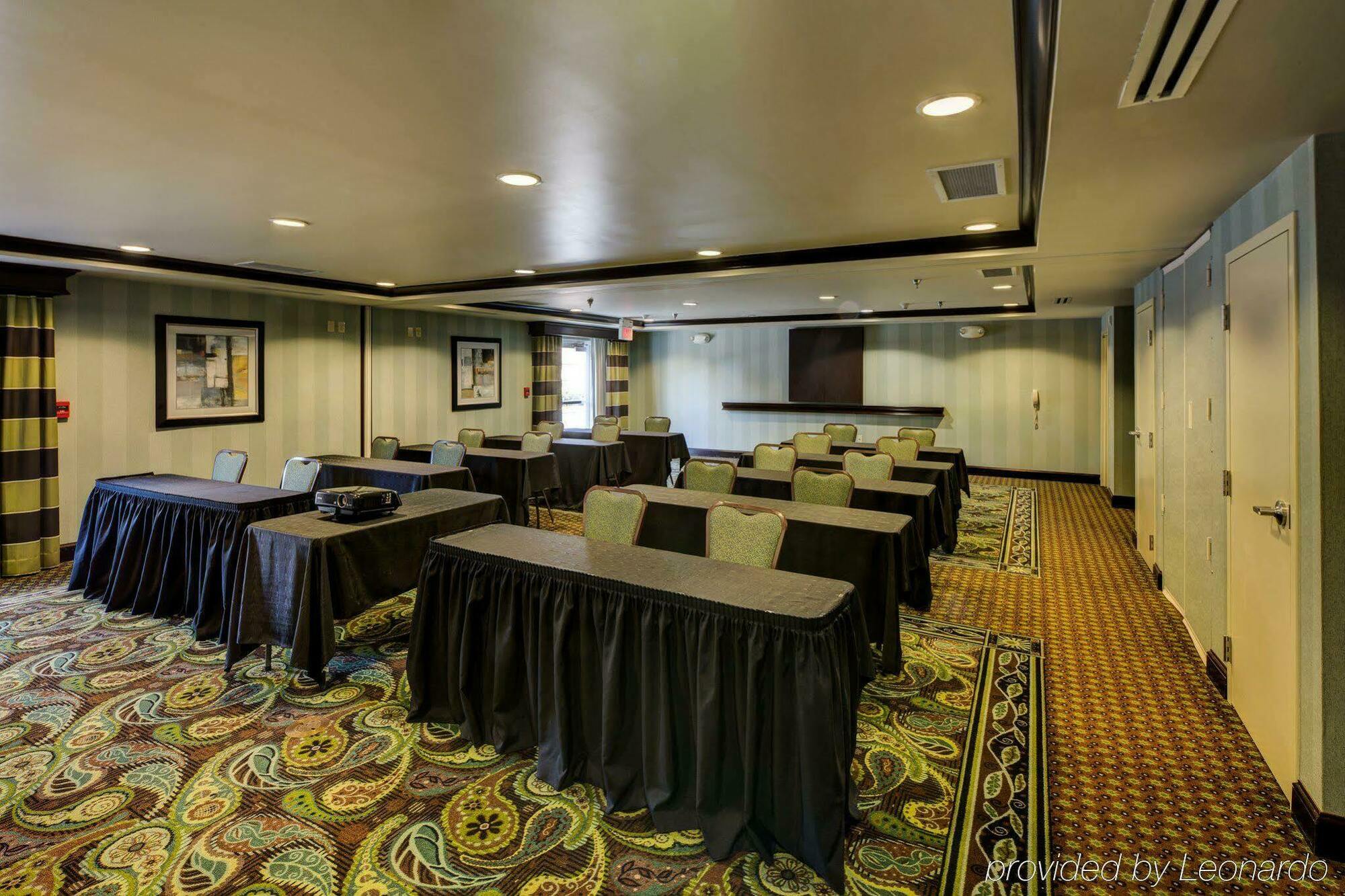 Holiday Inn Express - Columbus - Dublin By Ihg Dış mekan fotoğraf